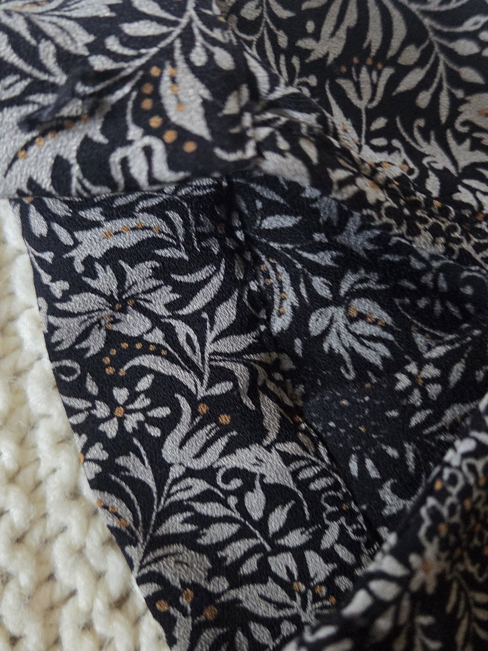 DREW. Black Floral Blouse Long Sleeve Lightweight Button Front Top - Picture 4 of 7